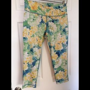 90 Degree by Reflex Capri yoga pants size L
